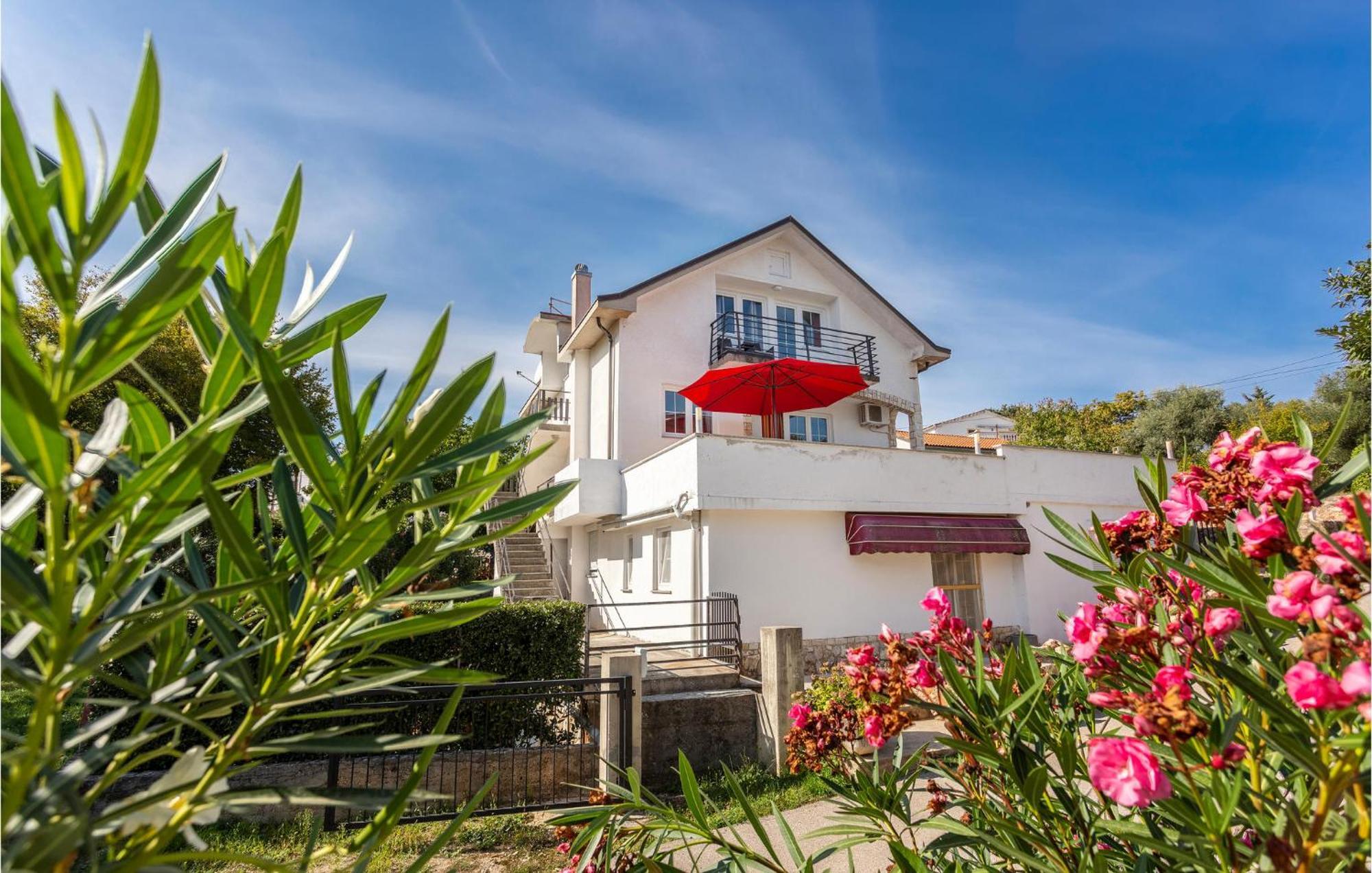 Nice Apartment In Krk With Wifi Risika Bagian luar foto